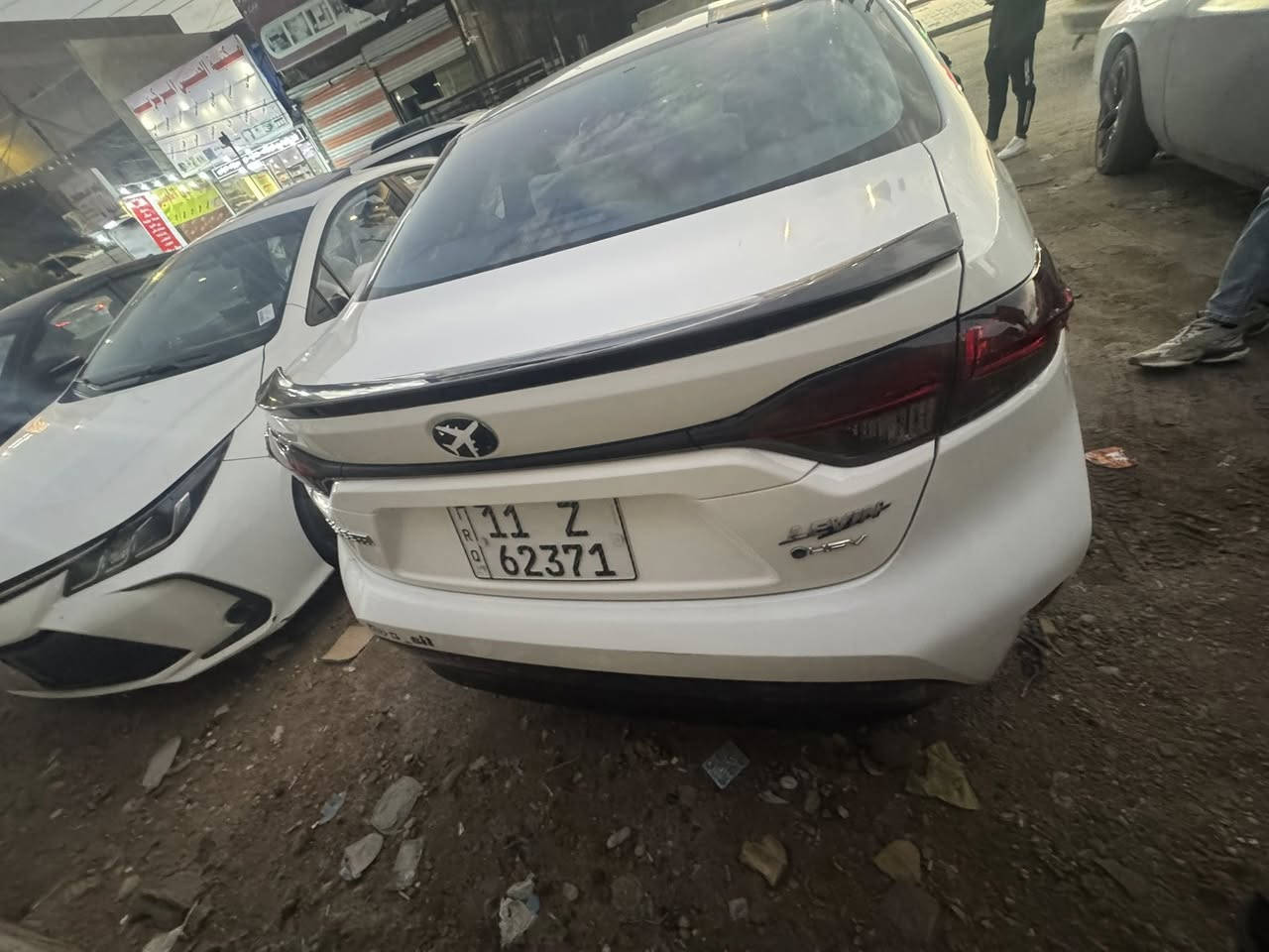 السلام عليكم
للبيع كورلا 2025 هايبرد 
رادار امامي
قيادة ذاتية
تحديد خروج عن المسار
اوتو هولد
سايد بريك كهرباء
دخول ذكي 
شاشة
تبريد بيانو
قطعتين تبريد

فتحة
السيارة مكفولة على بلاد  غير بس رصعتين وموضحة بل صور 
مرقم بغداد بأسمي
عداد المسافة 40الف 
السيارة حتى كاعياتها بعدهن بنايلونات الشركة ما مشدودات.
السعر:(155) مجال بسيط
العنوان :بغداد شهداء البياع 
للاستفسار:***********
