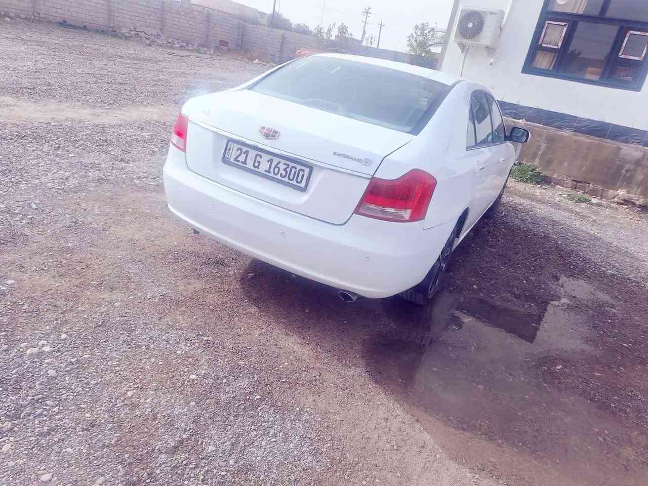 السلام عليكم
جيلي امكراند EC8 الحجم الكبير والمرغوب 2013 

محرك كامري اصلي 2400 بلادي
السياره نضيفه وكلشي بيها بلادي
مابيها دكمه ماتشتغل
اشاير مري تحكمات مري
فتحة سقف
شاشة كامره 
حساسات 
جام 4 اوتو
سستم سماعات
برده خلفيه بلادية
رقم سليمانية دولي شرط التحويل 
بيها صبغ جاملغ و بوند بدون دواخل 

مكانها نينوى ناحية القيارة 
للإستفسار الاتصال على الرقم التالي 

*********** 

السعر 70$ وبيها مجال حك الجية
