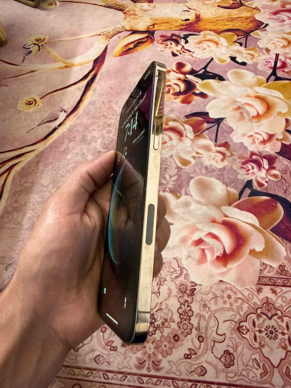 ايفون 12 برو ماكس ذاكره 256 مبدل بطاريه السعر 450 وبي مجال مكاني بغداد الجديده *********** بي واتساب
