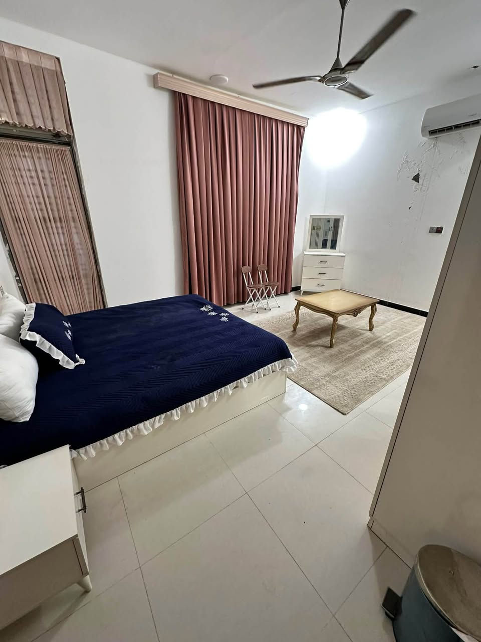 بيت للبيع في الناصرية / حي الموحية
المساحة 200م²
طابقين – بناء جديد
طابو صرف
البيع مع الأثاث كامل او بدون الاثاث 
للتواصل خاص أو واتساب
*********** ناصرية, ذي قار
