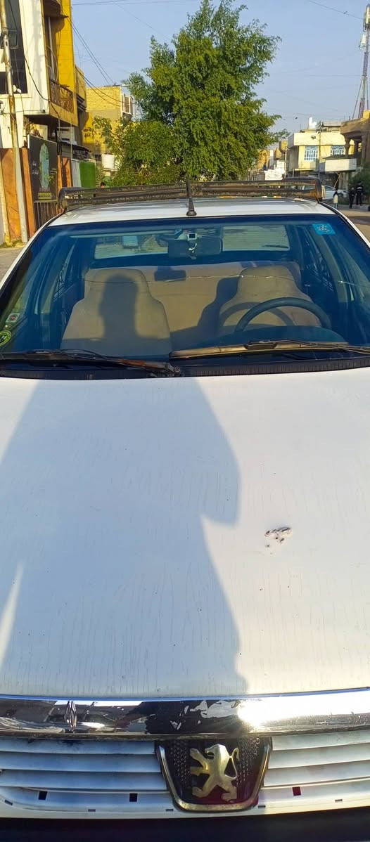 بيجو روي للبيع السعر 33 مديل 2010
 رقم بغداد  جاهز برغي مانقصه محرك  وكير  بلادي السيارة  كاعده رقم  ***********
