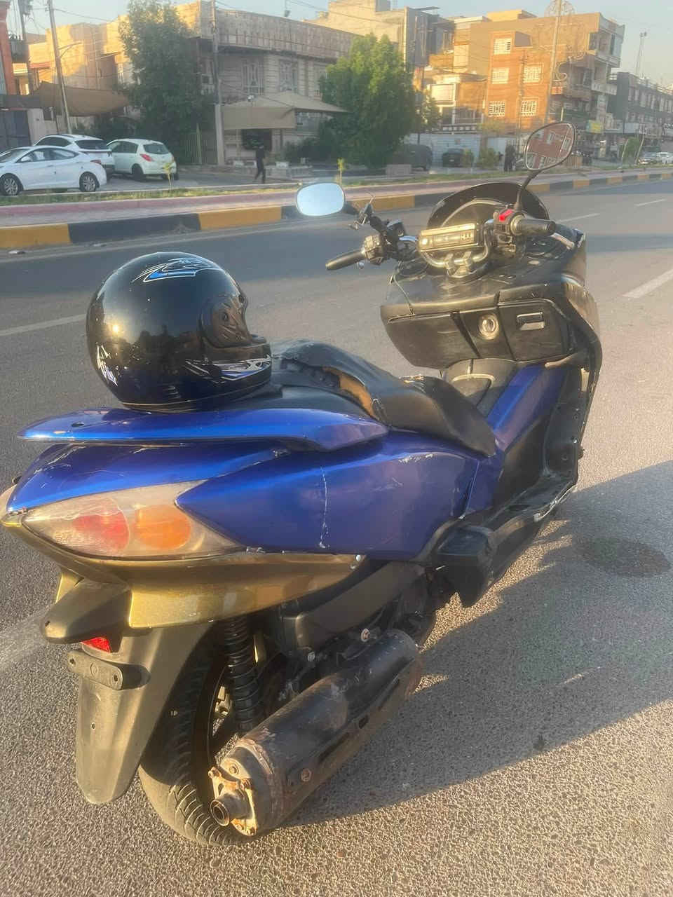 السلام عليكم 
فورزه صفر10 للبيع 
بيها صورت بالكلج ويحتاج تبديل كلج لئن تخربط 
السعر 650 وبيها مجال 
للاستفسار *********** 
متوفر واتساب
