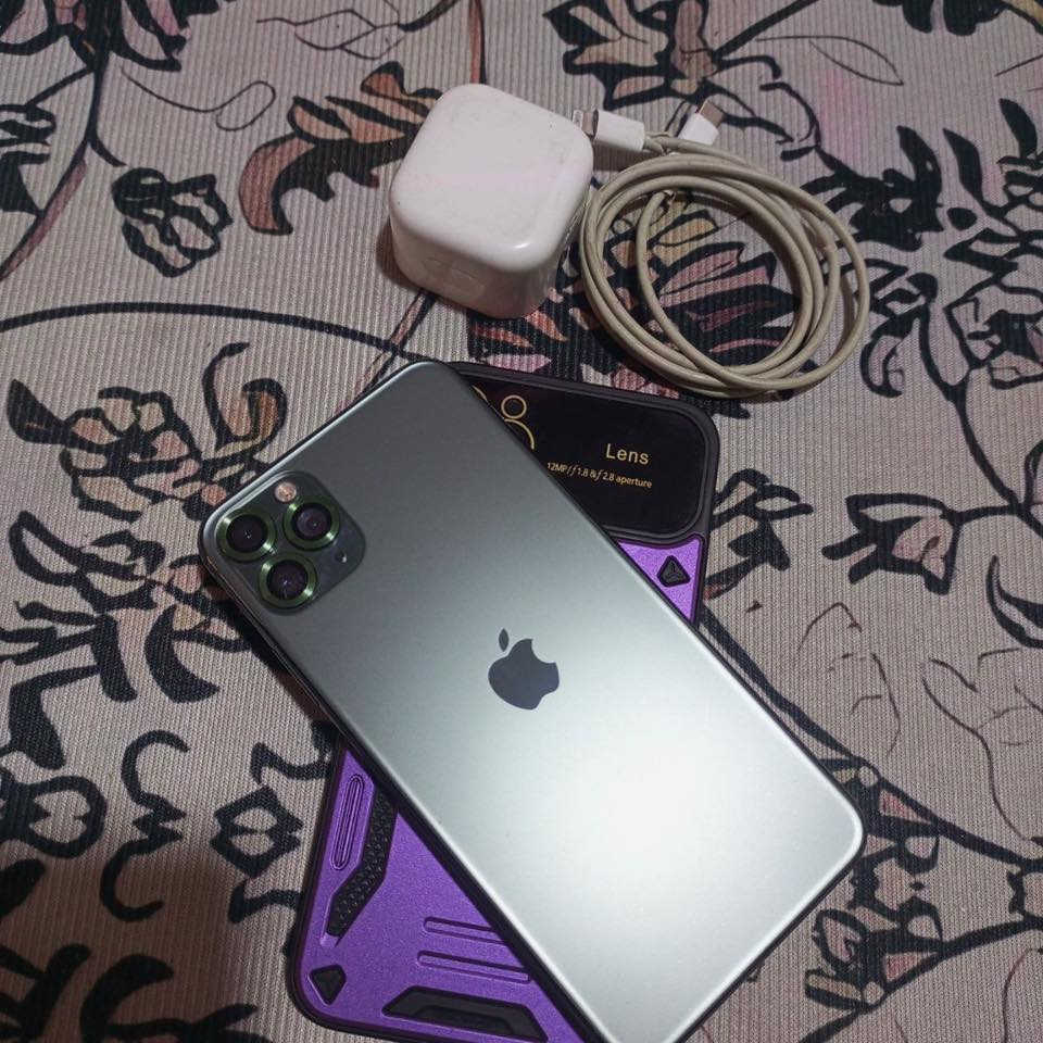 ١١برو ماكس مبدل شاشة وبطاريه أصليات ٣خيارات فيس ايدي شغال ذاكره ٢٥٦ جهاز نضيف ويا ملحقات سعره ٢٥٠بي مجال ويرهم مراوس بجهاز قوي *********** واتساب مكاني بغداد
