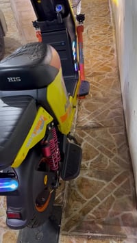 اخوتي دراجه شحن  نوع دراجه x900 ماركة HIS تحتوي على 5 بطاريات تمشيك 40...