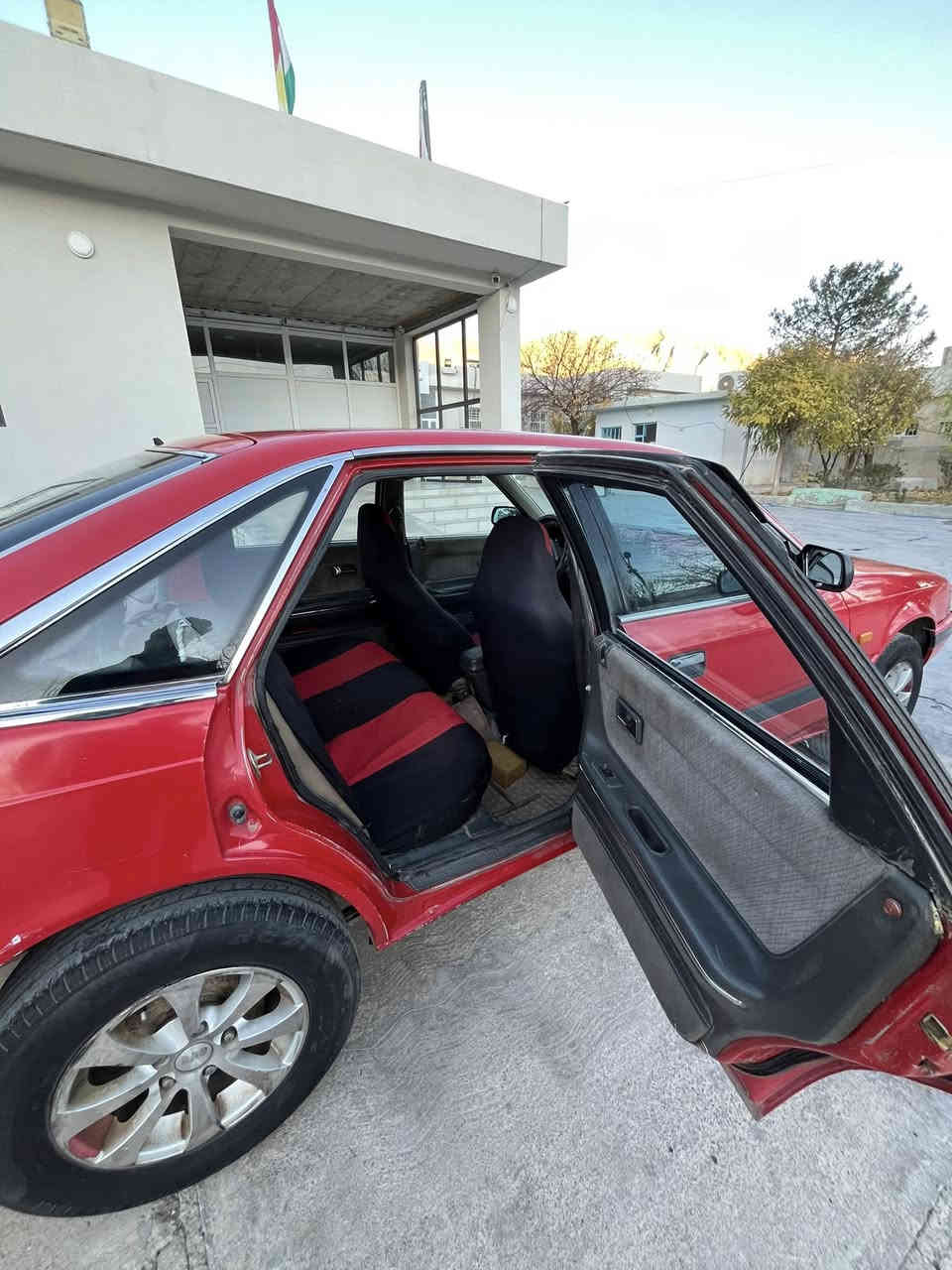 مازدا 12و بەخ1991
ئارم پلاستیک سۆران 

گێرو مەکینە بەشەرت

گێر تۆماتیک 

بی بۆیاخ بەشەرت 

سڵاید - ئیکۆ - چوارجام کارەبا - گەرمی و فڵچەی ئیشدەکا - قفڵ مەرکەزی 

سەیارەی مەعامەلەوو دەستاو دەست نیە 10ساڵە یەک دەست بووە 

30گەڵاو مەعامەلەیەکی کەم 

ژ.م ***********  watsupp & viber لەسەرە
