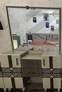 مساء الخير غرفة أخشاب تركي للبيع مستخدمة اشهر قليلة سعرها ٨٠٠ ألف  رقم...