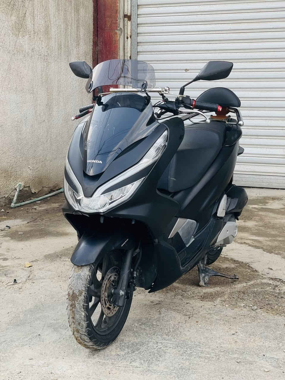 السلام عليكم
جيل ثالث 2020  PCX

وارد كوري

كفاله عامة

اللون اسود

حساس ازدحام

استان كهربائي

تدفئه يدات

سبايدر اصلي

جامه ملحق زغيرة 

زوج تايرات مشلن اصلي

المكان بغداد المعامل   حي النصر

للاستفسار ***********  متواجد واتساب
