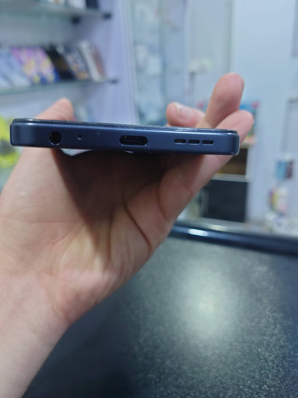 السلام عليكم ،  تلفون اخو الجديد مستعجل على بيعته كلكم تدرون صارله شهر نازل
تكنو سبارك بــ 85 عنواني بغداد العبيدي واتساب 
***********
