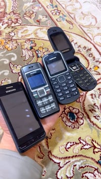 ٤ اجهزة • موبايلات • توصيل لجميع المحافظات