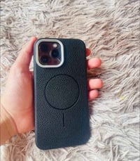 ايفون 13برو ماكس  ذاكرة 256للبيع ب700 الف  مابيه كلشي وكلشي شغال بس ال...