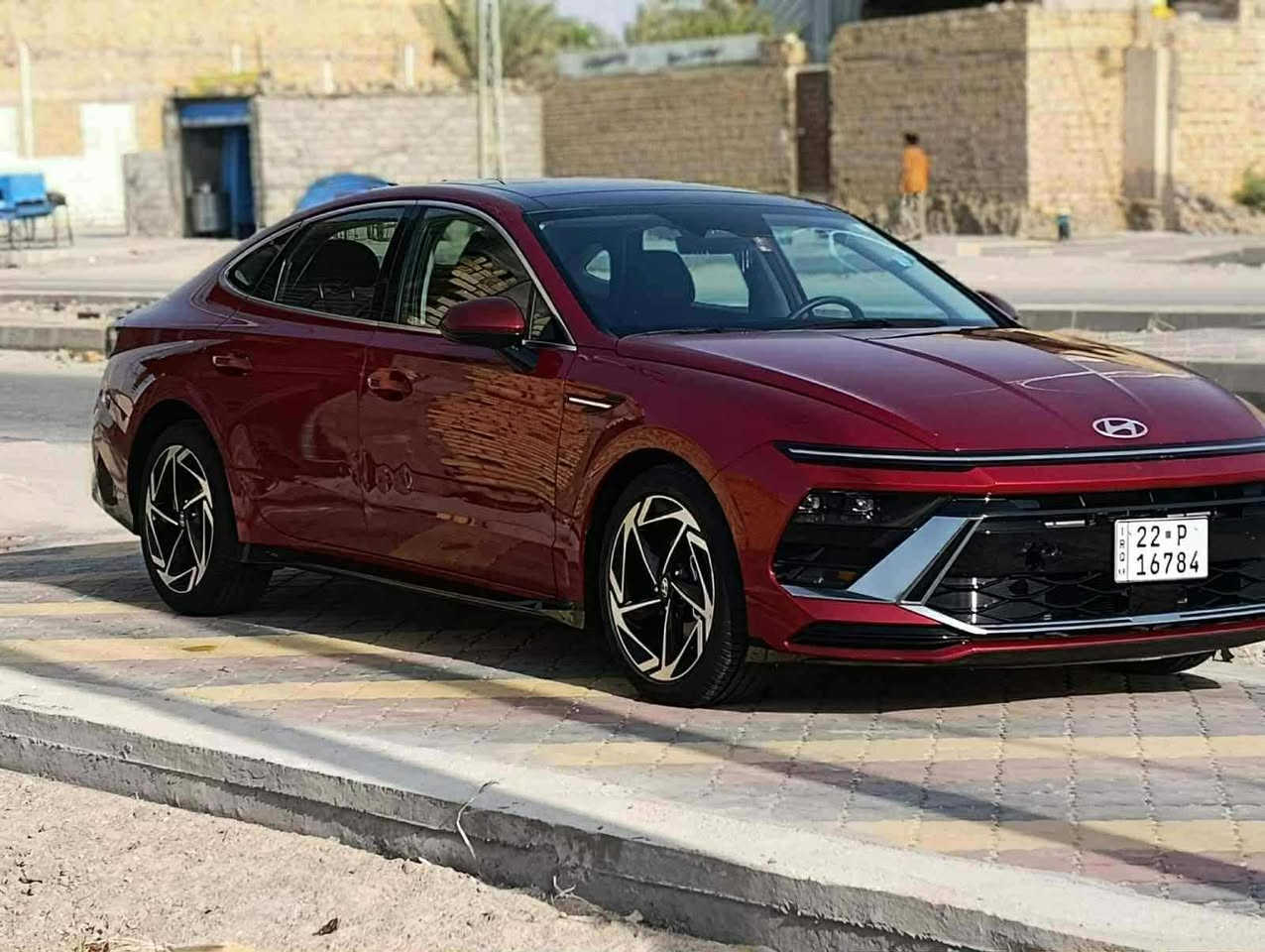 من رخصة الادمن للبيع سوناتة 2024
فول مواصفات 1/1
بصمة
بانوراما
كشنات تدفئة 
كشنات كهرباء
رادار امامي خلفي جانبي
تشغيل عن بعد
بعد بيها هواي مواصفات حادث مرفق بالمنشور بدون ايرباك بدون تبديل 
صبغ جاملغ وباب بدون تبديل 
رقم اربيل بأسمي 
مكان السيارة بابل 
السعر 204 بيها مجال 
***********
