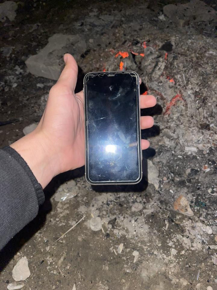 ايفون 11عادي ذاكره ٦٤ بطاريه ٧٢ جهاز وتر كلشي ما مبدل بيه وتر فيس ايدي شغال سماعه نت تصال كلشي نضافه ١٠٠/١٠٠ السعر 275  وبيه مجال ***********
