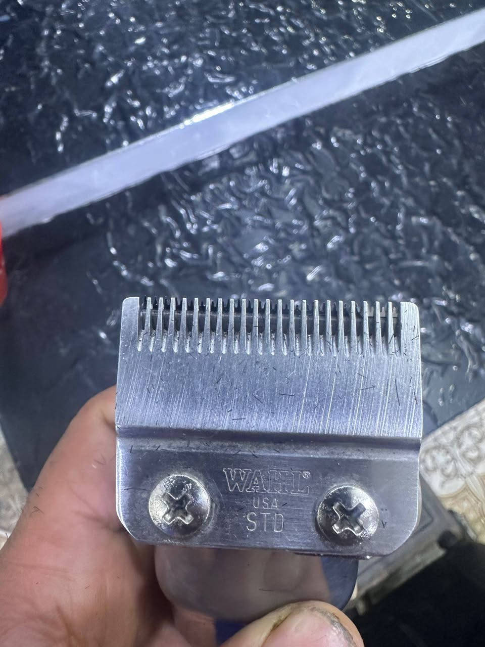 مكينه سنيور للبيع كامل ملحقات السعر ١٠٠ الف وبيها مجال اتصال *********** البصرة كرمة علي الهارثه
