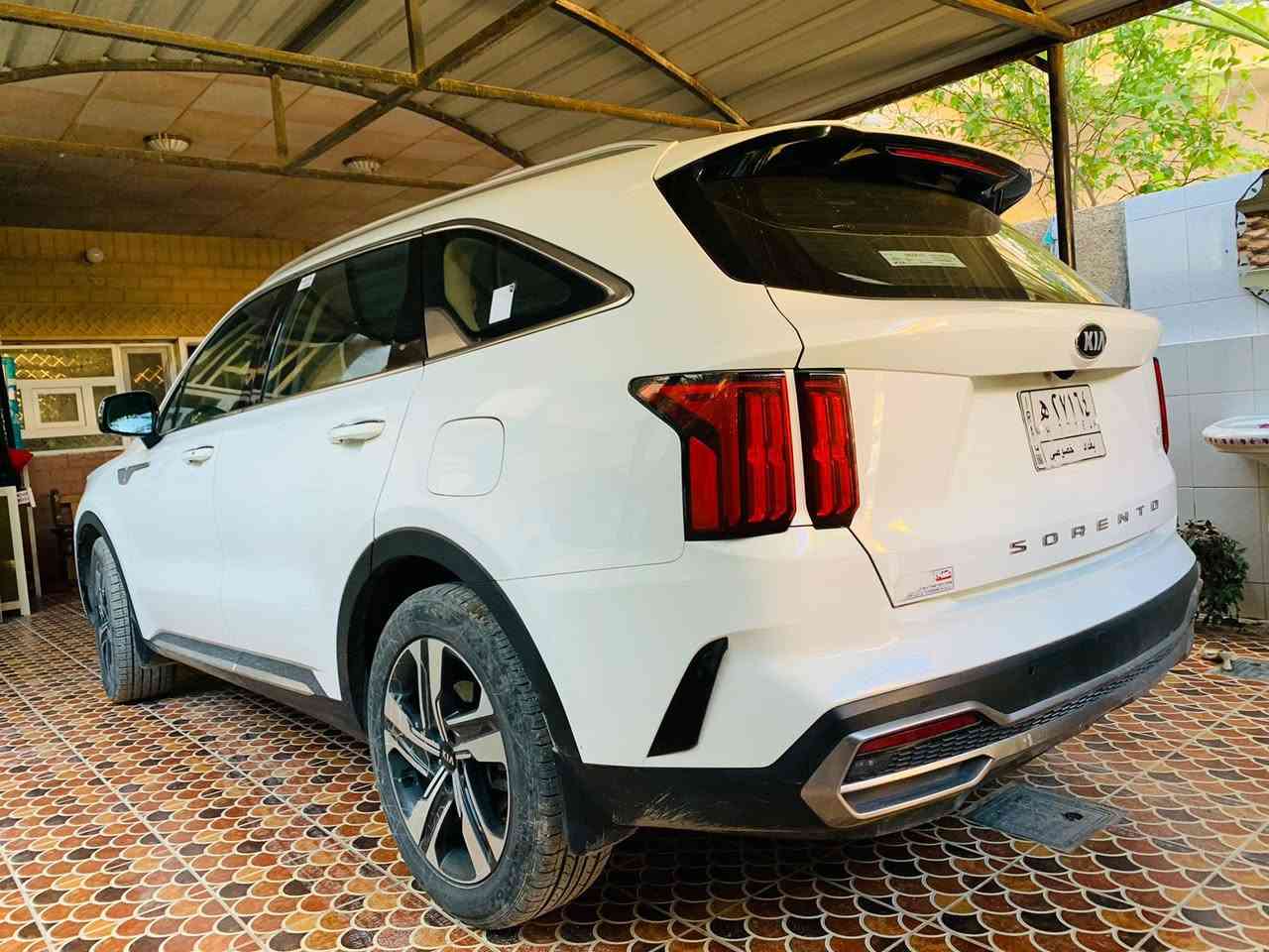 السلام عليكم
سورنتو خليجي رقم بغداد 
موديل ٢٠٢١
٦سلندر  نضافه فول السونار  بصور 
مكان /ديالى /هبهب 
***********
