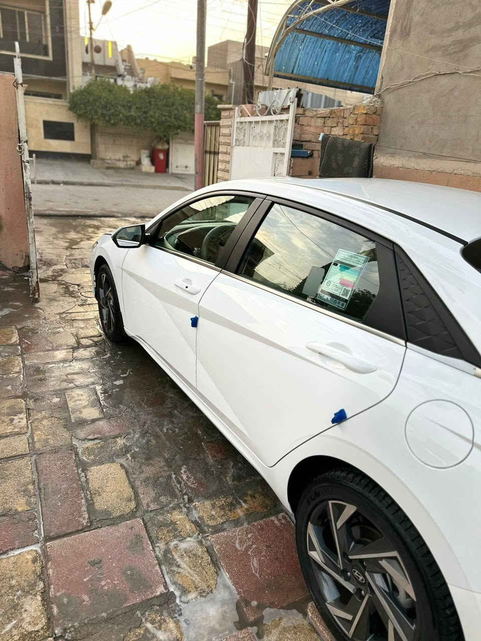 السلام عليكم اللنترا للبيع موديل ٢٠٢٤ كفالة عامه خليجيه كوري اصلي فول مواصفات ام الضمان محرك ٢٠٠٠ فتحه بصمه فول ماشيه ٢٠ ملاحظه السياره بدون رقم السعر ١٧٠ للاستفسار الاتصال *********** العنوان بغداد العامرية
