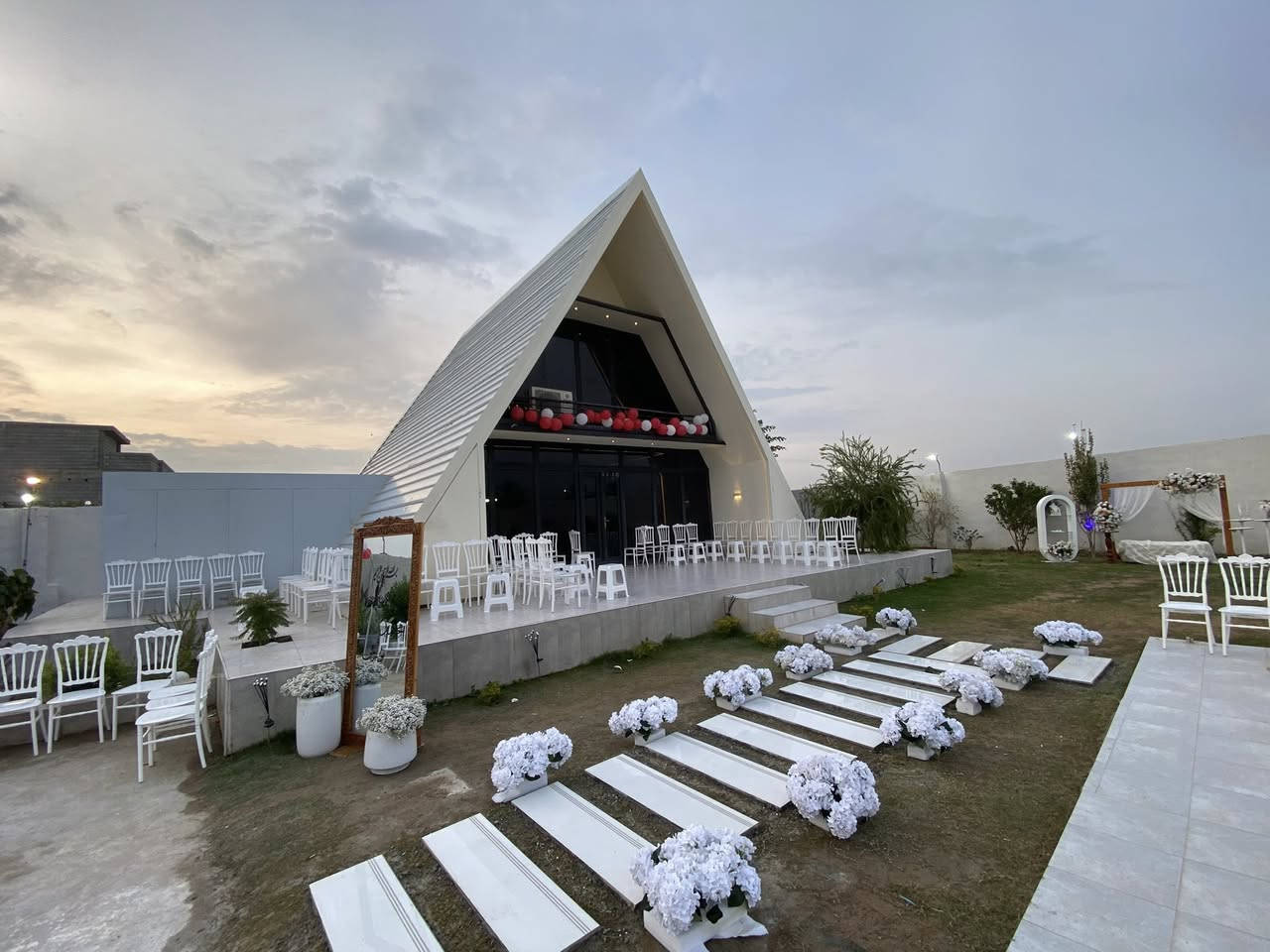 احجز وانت مطمئن المزرعة موثقه بتطبيق أجرلي 🤩

مزرعه ورق التوت ترحب بالزبائن الكرام يوفر لكم راحه تامه وخدمات متكامله للعوائل والشباب 👨‍👩‍👦‍👦💁🏼‍♂️ التفاصيل 🦋🔶كهرباء متوفره على مدار 24 ساعه 🔶الصاله والغرفه مؤثثه بشكل لطيف ومكيف 24 ساعه دون      😻     انقطاع 🔸مطبخ مؤثث بالكامل ثلاجه وطباخ ومجهز بأواني الطبخ الضروريه🔸مكان خارجي مخصص لشوي السمك والمشاوي 🍖 🔶 جلسه خارجيه جميله 🔸صحيات متكامله شرقي وغربي 🔸موقف خاص للسيارت 🚘🚖 🔸مسبح دائري كبير وصغير للأطفال 🏊‍♀️🏊 🔸 العاب فيشه ومنضده للكبار 🔸 العاب للأطفال لأجل متعتهم وراحتهم 🛝🛝 🔸انترنت 24 ساعه 4Gالحجز المسبق ودفع نصف مبلغ الحجز عن طريق زين كاش العنوان:صلاح الدين / قضاء بلد / حي العباس 
للحجز واتساب  ***********
