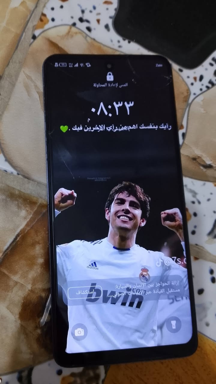 سلام عليكم للبيع ‏‪TECNO SPARK 10 Pro‬‏ جهاز نضيف حسب صور بس بي شخوط مثل ماموضح بصوره بس مامئثر علي ابدد الموصفات كدامك ذاكراته 256 والعشوائيه 16 والبطاريه 5000ملمبير جهاز كلشي شغال بي بس لبصمه متوقفه الباقي كله بلادي 
السعر 120  المكان رميثه الهلال 🤍 رقم ***********

