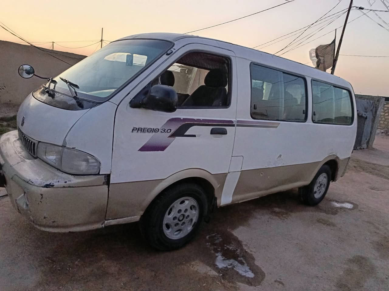 للبيع بريجو موديل 97 رقم بغداد انكليزي سنويه لل 29
سيارة جاهزه مكينه كير حداديه تخم تاير جدد دواخل جدد
امصفره من كلشي شواصي حلوه 
السعر. 48 او بيه مجال قليل 
للستفسار،*********** مكان طريق كربلا نجف عمود 240
