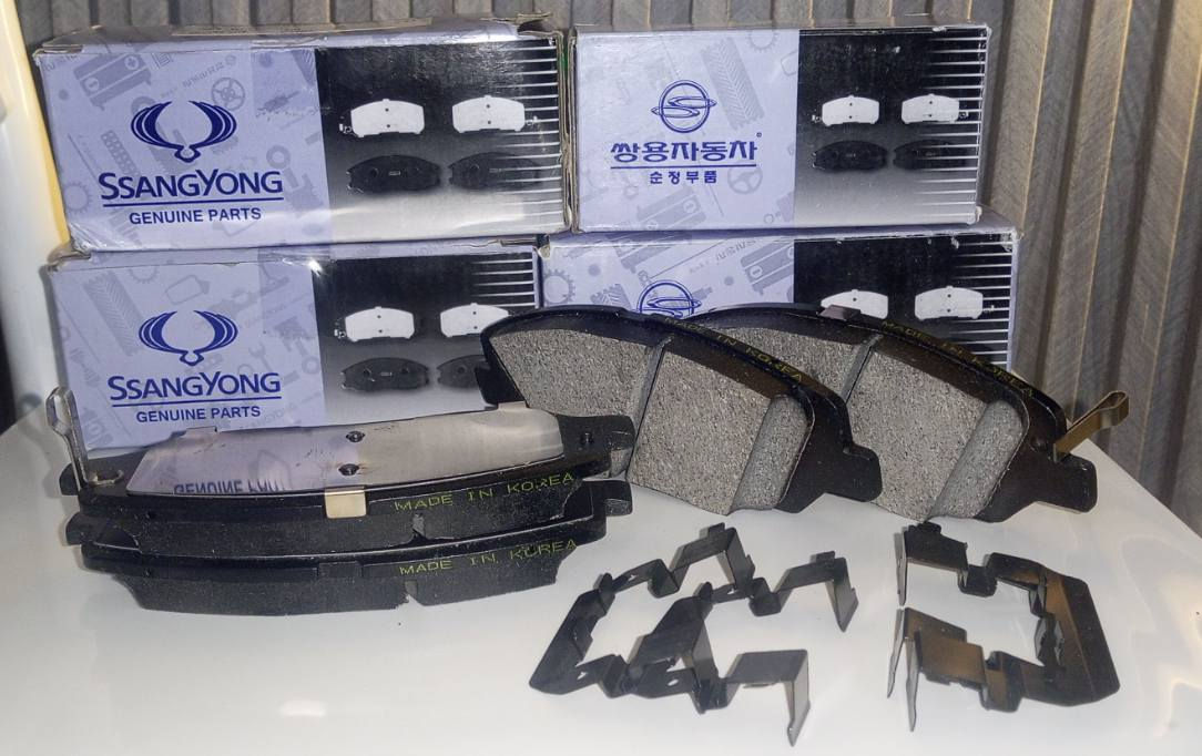 قطع غيار سانج يونج 
#ريكستون #كايرون #اكتيون #كوراندو  
شمعات بوشات طوبه روت دبلات أمامي وخلفي
دسكات امامي وخلفي 
قطع غيار سانج يونج 

 للاستفسار مراسلة صفحه او اتصل على ارقام التاليه
*********** وتساب 
*********** فايبر
