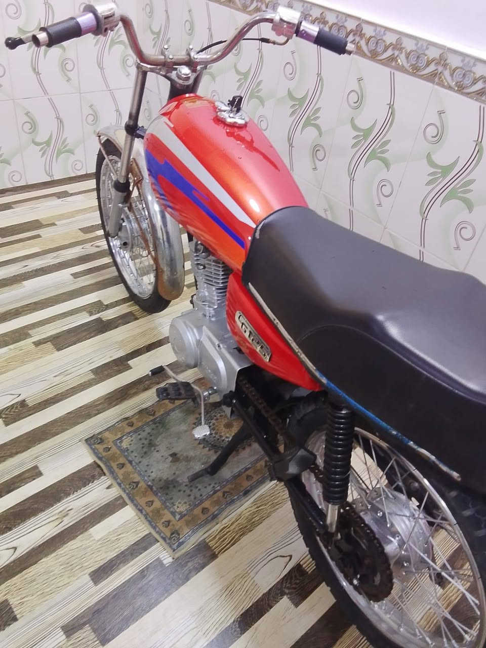 السلام عليكم دراجه ادوات مكفوله سعر 450 عنوان بصره ***********
