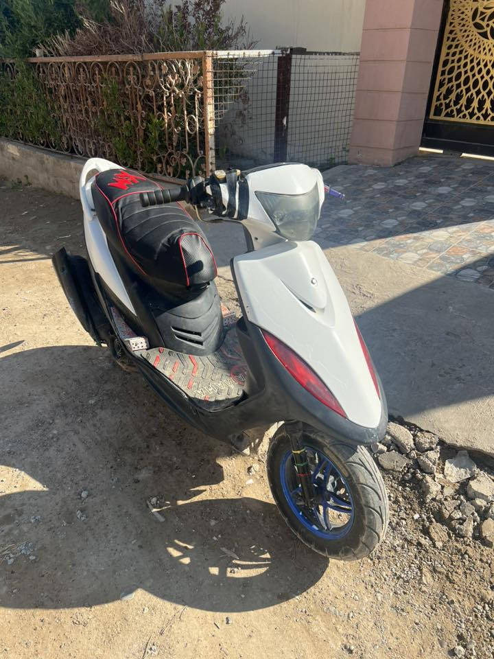 السلام عليكم ماكس عدله للبيع مكينه ٥٥ كلشي جديد بيه كابريتر اصلي باتري اصلي ضفيره جديده دبل خلفي جديد كلشي جديد دراجه ناقصه بس سلف و دشبول اشتغل من اول هندر كلشي مابيعه ولا عيب كامل مكمله وبيه غلاف كشن جديد اشاير احمر و برتقالي وياه هورنه يتشغل لايتات تشتغل بس بكلايت يحتاج كلوب و هاهيه دراجه كدامك وهاي صوره وشوفه كلش زين وشوف صوت صلصنه نقوصاته ارجع اكرر بس سلف و دشبول سعر ٣٥٠ و بيه مجال ورقمي هاذ ٧٧٨٣٠٣٠٢٣١


**إذا كنت صاحب هذا الإعلان وتريد حذفه لأي سبب، رجاءا أرسل رسالة إلى الدعم الفني**