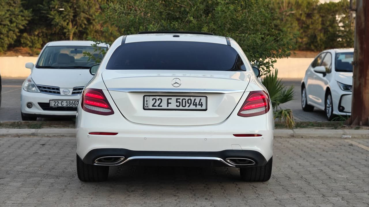 E-Class 300 2017
وارد امريكي
AMG Kit 
86.000كم ممشى 
الضرر نص بنيد و نص جاملغ صبغ 
بدون دواخل 
ايرباك فقط استيرن راحع بلادي شركه سستم 
رقم اربيل وسنويه وفحص وهزة جديد كله 
شرط تحويل ثاني يوم 
العنوان اربيل 
***********
***********
