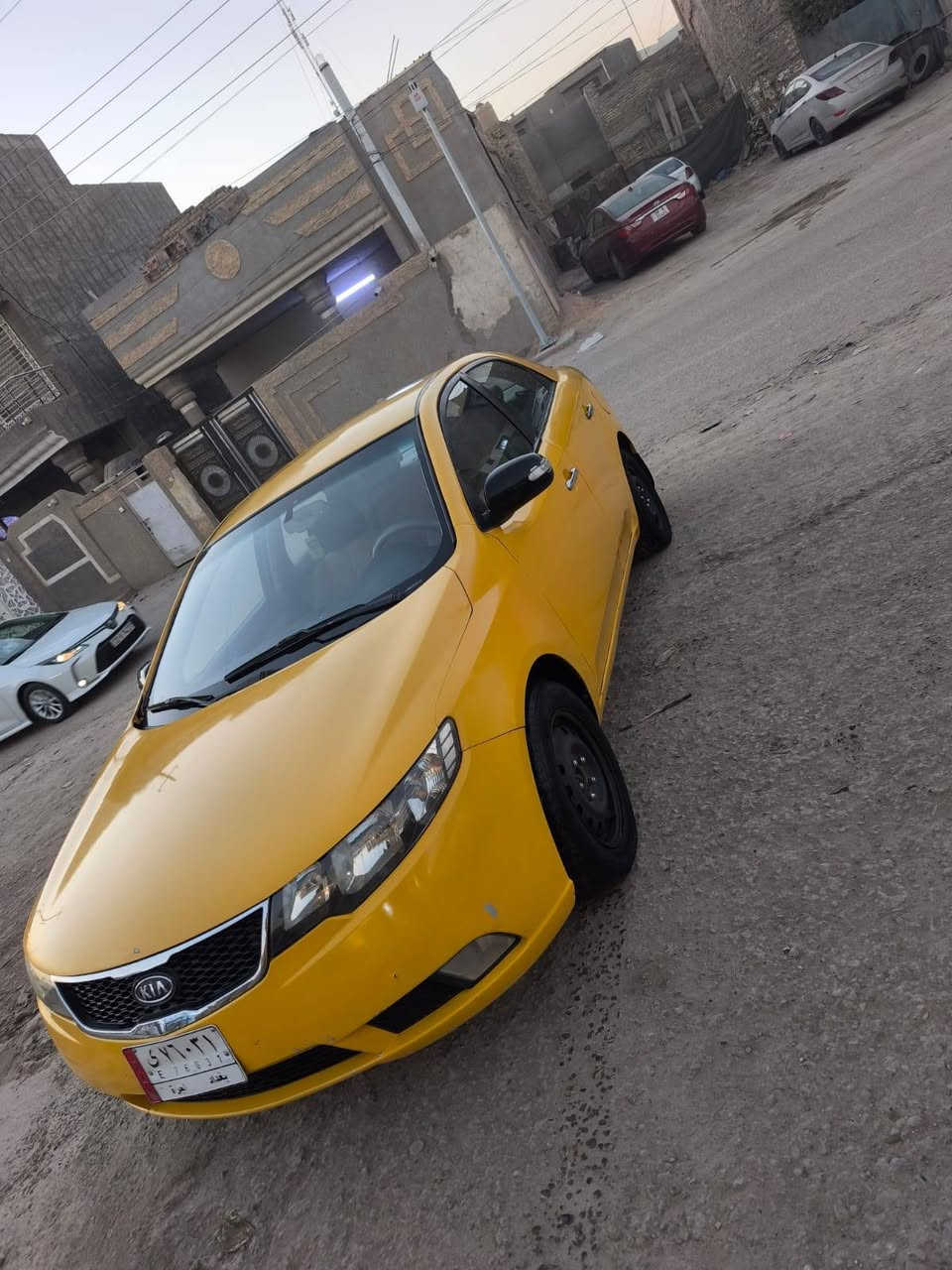 فورتي 2011 سيارة جديدة وجاهزة من كلشي جديده بمعنى الكلمة السعر 76 حادث باب السائق فقط رقم بغداد مشروع وطني باسمي مصفره هيئة وغرامات مكان السيارة بابل رقم الهاتف ***********
