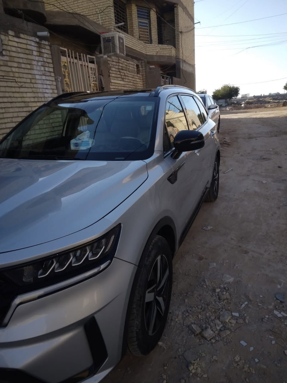 السلام عليكم 
سورنتو ٢٠٢٢ امريكي 
مكينة ٤ سلندر ٢٥٠٠ 
فول مواصفات للاخير واحد على واحد
حادثها بنيد مصبوغ بدون دواخل بدون لغد وشواصي 
بيها سونار 
كير ومحرك كفالة عامة
ماشية ٤٨ الف 
السعر ٢٣ الف دولار 
مكان السيارة بغداد الكرخ
هاتف ‭٠٧٧٠ ٢٥٤ ٦٧٥١‬
غير متواجد على الفيس
