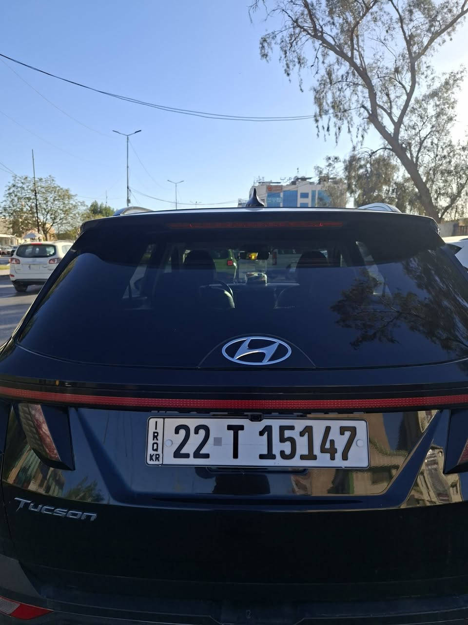 توسان 2023 لمتد كلين اعلى فئة 1/1
وارد امريكي محرك 2500 
تقدم وترجع على ريموت
بصمة تشغيل + بصمة ابواب لمس
بانوراما
كاميرات 5
كير دكمة
نقطة عمياء
رادارات امامي خلفي جانبي
اوتو بارك
هاندبريك دكمة
كشنات كهرباء جلد اسود خزن ميموري
كشنات تبريد وتدفئة امامي وتدفئة ستيرن
قيادة الية
بك لايت LED
لايت LED
كروز سرعة + مانع انزلاق + منحدرات
ويل كب كبير كروم
تحديد مسار
فول تحكمات ستيرن + شفتات
سماعات شركة BOSE
شحن وايرلس
نظام GPS خرائط
السيارة فور ويل HTRAC
تبريد قطعتين امامي خلفي
اوتو هولد
جنطة كهربائية
ابواب بصمة
سيارة بأسمي
سعر ١٨٠  بيه مجال 
***********
