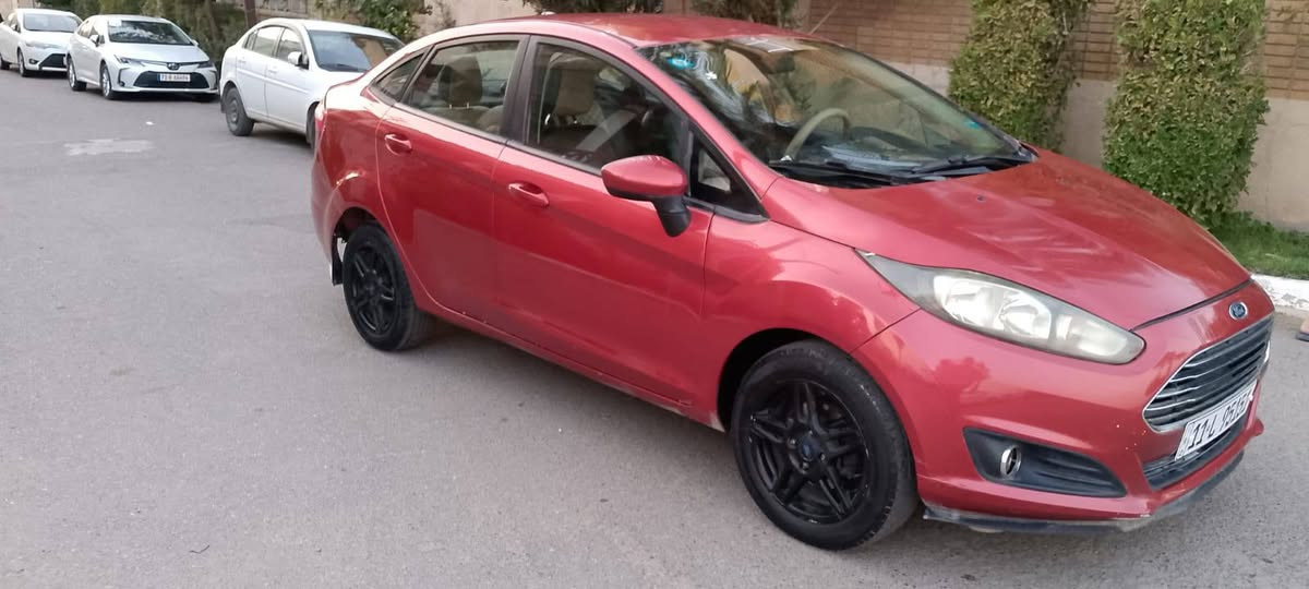 فورد فيستا 2018 للبيع بدووون ارباك ضرر جداً بسيط شرط دبة مي بلادية صور حادث بلمنشور👇
رقم بغداد الجديد بسمي هزة و  سنوية لل ٣١ 
        مواصفات ال se 
-كامرة دوارة
-تحكم ستيرن جهتين 
-نشرة داخلة متغيرة
-ويل كب
-بروجكتر
-مري وجام كهرباء
- بلوتوث 
سيارة ماشية ٦٠ الف وجاهزة مال جناي 
سيارة خير من الله سريعة وقوية جدا وغراضهة جدااا رخيصة للي ميعرفون بيهة . يعني تسوة ابو الكوري + عالية عن الشارع 
مكاني بغداد سعر ٨٩ وبي مجال للاستفسار ***********
