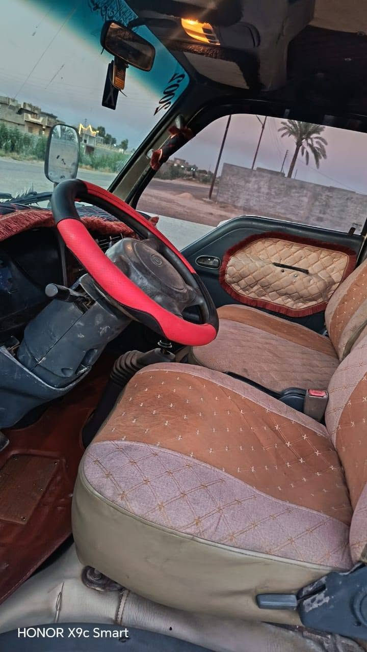سلام عليكم لبيع ام عيون موديل 2001 رقم صلاح الدين  تحويل مباشر تبريد ثلج ويه لسويج مكينه كير شاصي رقم شاصي مكفول كهربائية كلهة شغالة صدرامامي وخلفي جديد دوشمه جديده ام لحاكيه تخم تاير 7 جنكال صبغ دوسات ول باب لخلفي المكان اطراف التاجي لاتصال ***********
