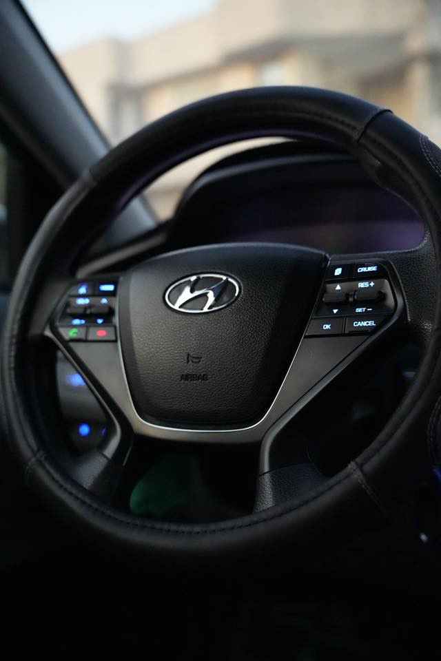 السلام عليكم ورحمة الله وبركاته 
هيونداي سوناتا 15 وارد امريكي 
ماشية 67 الف
تحويل مباشر مشروع وطني 
حادثها صندوق ومرجع نفسه
وبيها صبغ قليل جداً بالجاملغ الامامي الايمن
وصبغ قليل بالجاملغ الخلفي الايسر
سيارة جداً حلوة مثلما موضح بالصور
السعر 125  وبيها مجال
للأستفسار الاتصال ع الرقم ***********
او الرقم ***********
