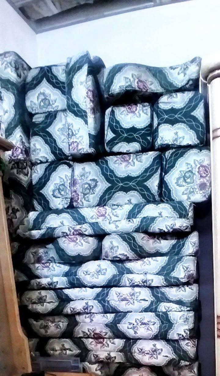 سلام عليكم عندي جلسه نضيفه اريد ابيعه. مخاد 7 الظهر 14قطعه والجلس 7
طول القطعه مترين. كلش نضيفه. مكاني كربلاء 
للتواصل واتساب +964 774 518 3499


**إذا كنت صاحب هذا الإعلان وتريد حذفه لأي سبب، رجاءا أرسل رسالة إلى الدعم الفني**