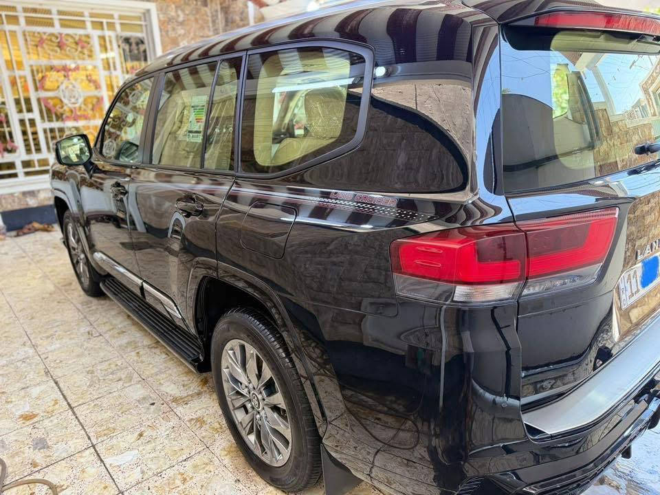 اللهم الصلاة على محمد وآل محمد 
لاندكروز زيرو   موديلها ٢٠٢٤.       مغلفه PPF ضمان 10 سنوات
GXR LlMlTED بريم اصل 

* رقم بغداد دولي بسمي 
* ⁠الفئه LIMTED.  GXR. ( بريم اصلي وفصل  ) بدون برده
* محرك 6 سلند (4000) 
* ⁠العداد ( الف و٥٠٠ يعني زيرو بعدها ) دعاميات كت (لحاية) 
* سايد بريك اوتو * بصمة تشغيل* بصمات ابواب *
* ⁠تطبيق 3 شاشات 
* ⁠شاشة كبيرة اصلية (نفكيتر)* ⁠شاشات خلفية عدد (2) 
* 5 كامرات (360 درجة) محيطيه * فتحة سقف (سلايت) *
كراسي كهرباء * ⁠كراسي تبريد 
* ⁠دفع رباعي (4 * 4)* ثلاجة وسطية * جنطة كهرباء 
* ⁠تبريد شاشة * ⁠تحكم ستيرن  * ⁠داخل صاج * تشغيل عن بعد * ⁠شاحن واير ليس
* داخل جلد بيجي * ⁠حساس امامي خلفي  * ⁠مري طي كهرباء * ⁠ *  * ⁠ترايش ابواب نيكل * 
وقليل منها البريم الاصلي  لمتدد gxr بدون برده خلفيه

مكاني بغداد ورقم بغداد.   

***********
