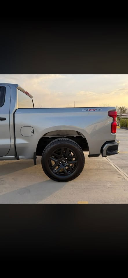 السلام عليكم ورحمة الله وبركاته
للبيع – شفروليه سلفرادو Custom موديل 2025
🩶 اللون: سمنتي�🚘 موديل 2025 – دخول جديد�📄 حرة بدون لوحات�✨ حالة ممتازة وجاهزة للتسجيل والاستخدام.
💵 السعر: 238 ورقة
📍 مكان السيارة: بغداد
📞 للاستفسار: ***********
