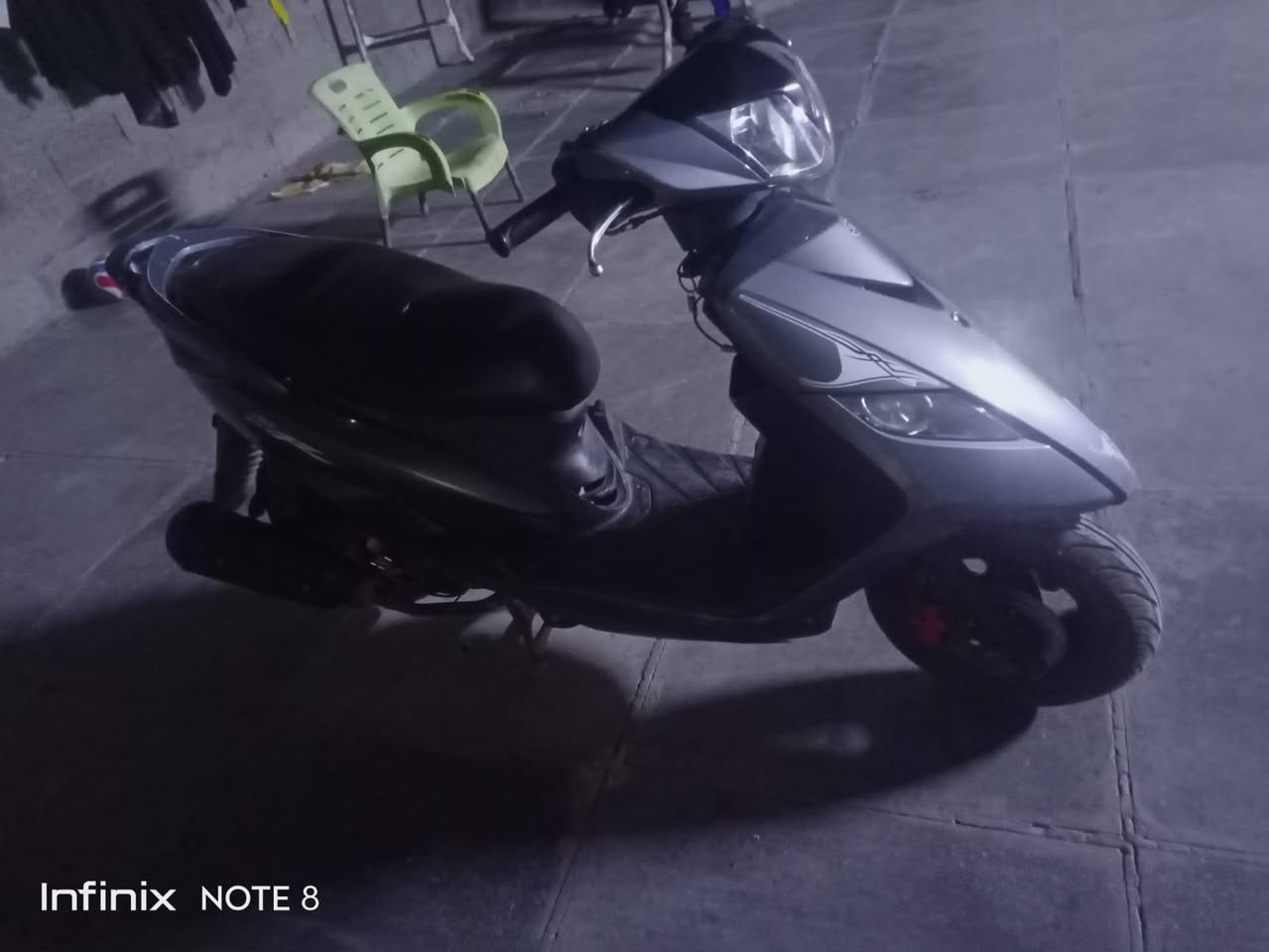 دراجة ثعلب كابريتر كفرات بلاديه دراجه مامفتوحه لمكينه رمبه بيه بس هذا لكسر كدامكم كابريتر بلاديه السعر ٧٠٠ وبيه مجال حك لجيه العنوان بغداد
 الدولعي ***********
