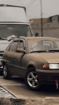 السلام وعليكم اوبل استرا 1992 مكينه 16 كوبون وتحويل موصل سيارة مال بيت ومصروف  عليها كير مكينه نضيف باتري جديد تدفئه فول مسجل شاشه عقل جديد ضفيره قبل فتره كلها سويتها مابيها نقص لايتات زينون سلف جديد  40$ ومجال رقم ***********📞📱
