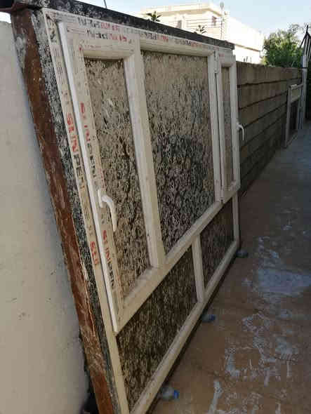 السلام عليكم ورحمة الله مكلف بل النشر شبابيك مستعمله للبيع قريه البو ضايع الاتصال ع الرقم ***********
