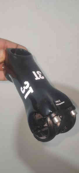 سلام عليكم اخواني جمعة مباركة ان شاء الله تم تخفيض اسعار غراض الدراجة الهوائية ستيرن كاربون ٢٠ الف ركبة كاربون ١٥الف سرج كاربون ٢٠ بوري كاربون سعره ١٠ واذا شلعه اتساهل الاسعار قفل لين ماكو بسوق هيج سعر والشراي يتفضل رقمي للتواصل ***********
