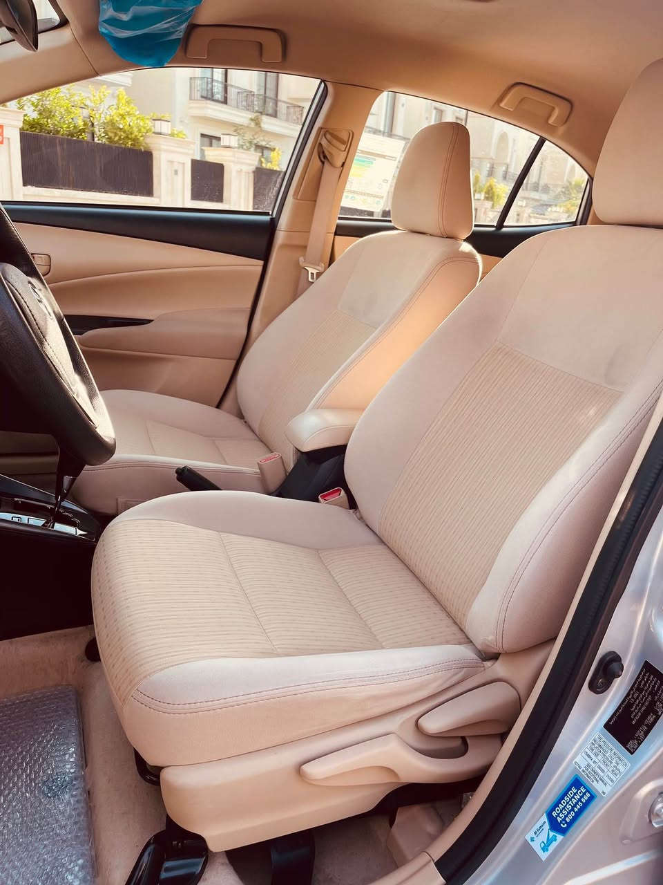 Yaris 2022 
٣ سویجی بیلاد شەریکە
سفڕی هەولێرە سەیارەکە❤️‍🔥
سەیارەکە وەک ڕەسم نەبوو نەتەوێ🔥
ماوەی ڕۆشتن ٨٤،٠٠٠ کیلۆمەتر 😴
ناو زەرد ناوی لۆک نەبوو نەتەوێ 💛
مەکینە گەورە 
چوارجام کارەبایی 
ئاوێنە کارەبایی 
وەک سبوغ تەنها سندوق بۆیاغە 
بێ لێدران و بێ ئێرباگ 
داروو بەردی بەشەرت 
تەقە و ڕەقە بەشەرت 
بەناوکردن و تەحویل بەشەرت 
تێبینی سەیارەکە قنج و قۆپی هەیە 
گەرمووشتەری نی سەرم مەهێشینە 
ڕەسمی سۆنەرەکەیم لایە 
نرخی ١٣٤$ وەرەقە و محامەلەکی برایانە 
شوێن هەولێر 
عربي 
🚗 يارس 2022 (وارد خليجي) يعني صفر اربيل 
ثلاث سويج بيلادي شركة 🔑
السعر: 134 ورقة ($13,400) (بيه مجال ومُعاملة أخوية)
الموقع: أربيل
📌 تفاصيل ومواصفات السيارة:
المسافة المقطوعة: 84,000 كيلومتر فقط.
المحرك: المحرك الكبير.
الداخل: جلد أصفر (إذا مو بحالة الوكالة لا تاخذها) 💛.
النوافذ: 4 جامات كهرباء.
المرايا: تحكم كهربائي.
🛠️ حالة البودي والفحص (بشرط الفحص):
الصبغ: قطعة واحدة فقط (الصندوق الخلفي مصبوغ).
الحوادث: بدون ضربة وبدون إيرباج (الإيرباغات سليمة).
الشواصي والغريد: سليمة وبشرط الفحص (دار وِبرِد).
النظام الحركي: بشرط عدم وجود أي أصوات أو طقطقة (تَقَة وڕَقَة).
الأوراق: بشرط التحويل والوكالة.
ملاحظة: السيارة بيها بعض الشخوط أو الطعجات الخفيفة (قنج وقۆپی).
⚠️ تنويه من البائع:
صورة السونار (الفحص) موجودة وجاهزة. رجاءً إذا مو شراي ومستعجل لا تدور دوخة رأس. أربيل, العراق


**إذا كنت صاحب هذا الإعلان وتريد حذفه لأي سبب، رجاءا أرسل رسالة إلى الدعم الفني**