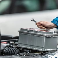 💡 نصيحة مهمة: إذا بطاريتك تفرغ بسرعة، المشكلة مو دايمًا البطارية! ممكن...