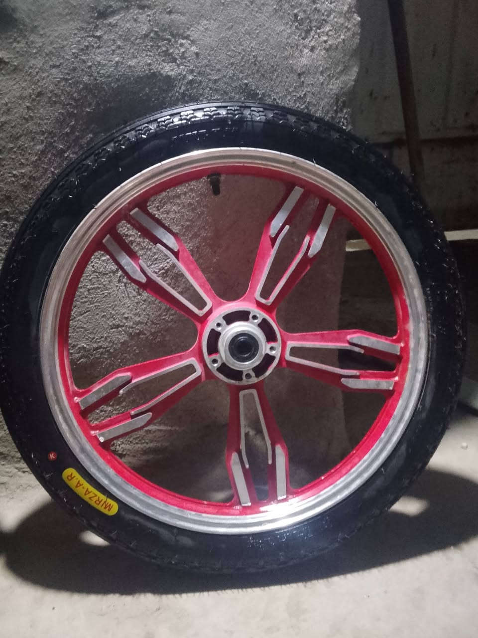 للبيع وي ل ايراني  مديل 2021سعر 75قفل مكان ديالئ ***********
