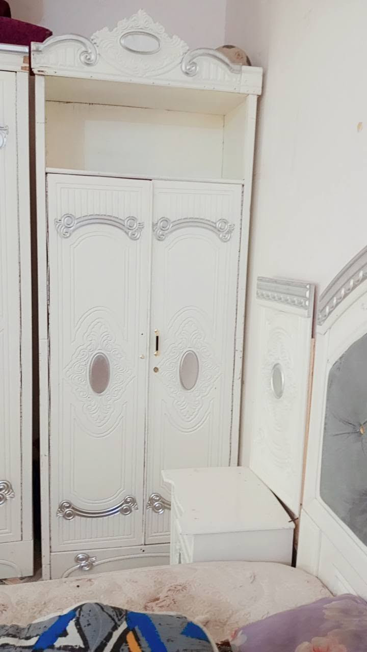 سلام عليكم 
غرفة نوم للبيع عراقيه 9قطع جديده السعر 750بيه مجال بسيط مابيه اي ضرر


**إذا كنت صاحب هذا الإعلان وتريد حذفه لأي سبب، رجاءا أرسل رسالة إلى الدعم الفني**