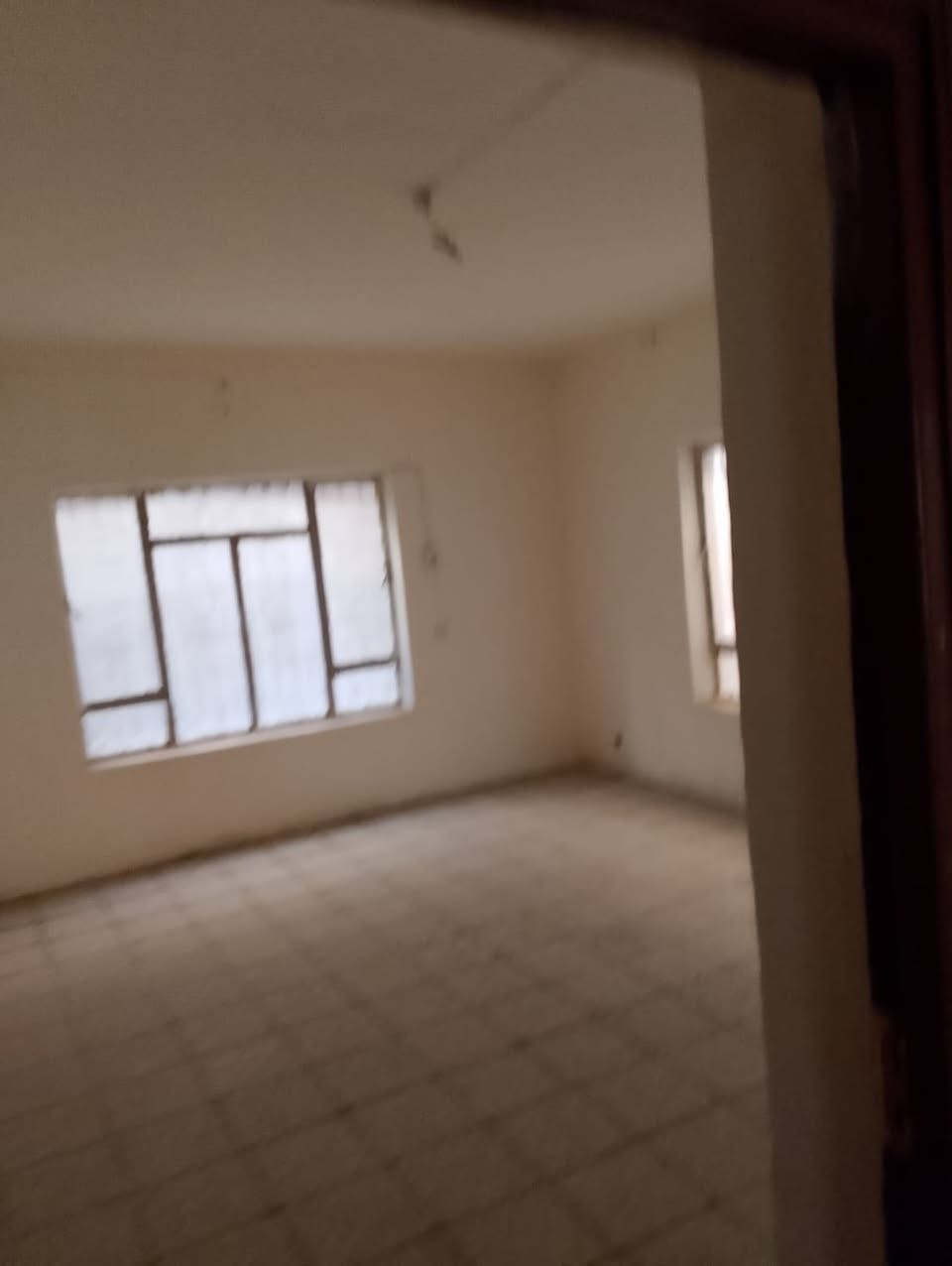 ⁨ ⁨ ⁨ 🏠بيت طابو صرف موقع مميز لبيع  بناء قديم ينسكن 🏠

. ((((🏢🏢🏢🏢 🧿🧿🧿)))) ⭕

الموقع // مقابيل المستشفى التركي جهة جسر الجمعية الشهداء الاولى 90م عن شارع 60 
 
المساحـــة الكليه / 200

الواجه / 10

التفاصيل // الطابق الاول /يحتوي ع كراج سيارة ثلاث غرف  نوم صالة هول مطبخ صحيات 

السعر :  ***********  محمد الجنابي المدهش  للعقارات⁩⁩⁩
