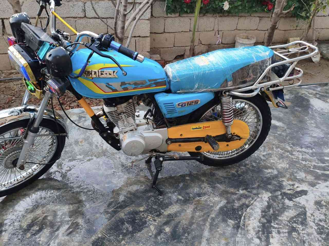 اسلام عليكم تايكر موديل 24 نضيف يرالده ترتيب اشويه سعره 400 او بيه مجال مكاني ديالى  بعقوبة جسر خرانابات رقم تلفوني ***********
