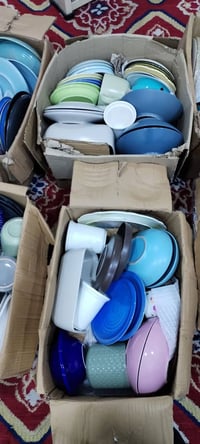 كراتين فرفوري وبايركسات وكوابه العدد ١٢ سعر الكارتون ب٢٣هذا رقمي ٠٧٧١٥...