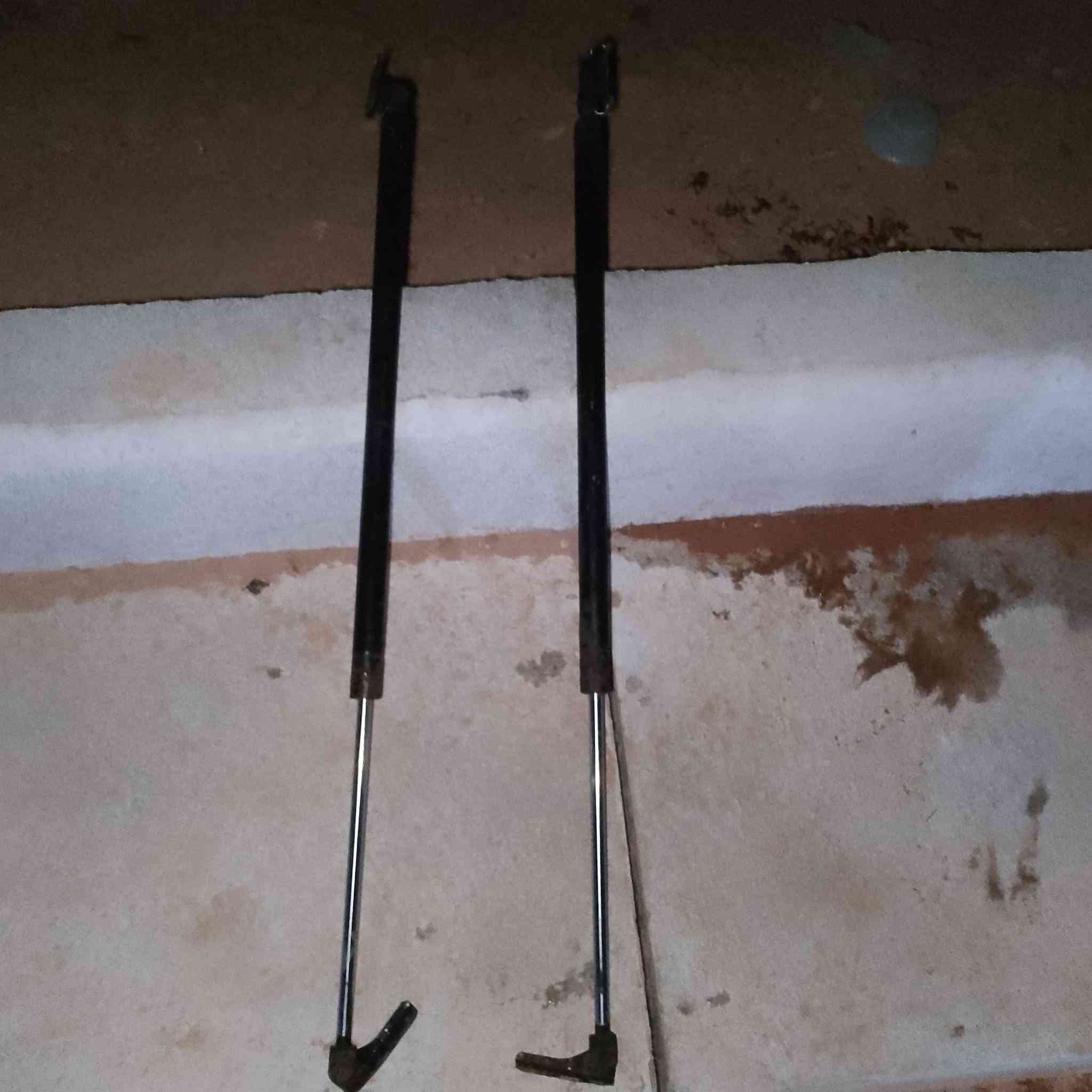 غراض مال فتون للبيع  سبير عدد 2 واحد ويل كب  جكات مال فتون جنطة مال فتون  مرايات مال فتون مكان كربلاء ***********
