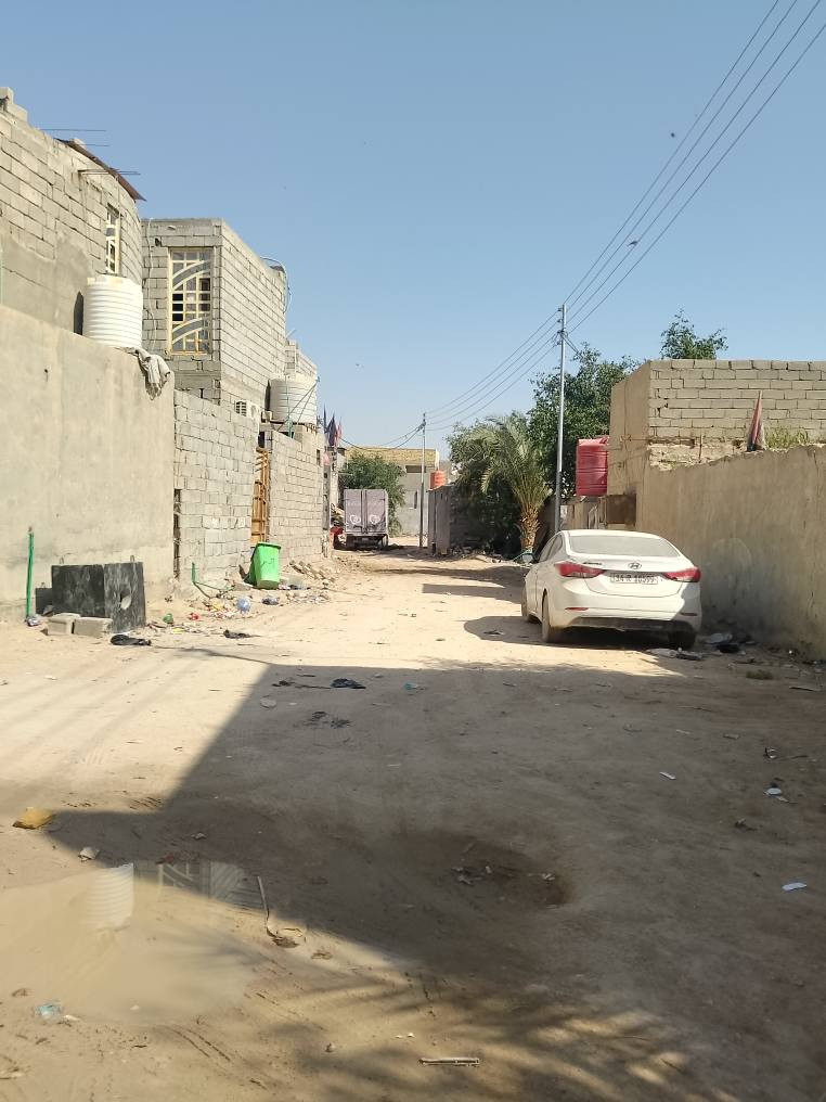 مشتمل للبيع 60متر طابو زراعي سند 25اصولي وقطعة تابعة لمشتمل فضلة 80متر فقط مكاتبة لبيت يحتاج ترميم أو تفلشة بكيفك لمساحة لكلية 140متر مطيحة لزيتون شط لمحجر لقطعة ركن كافت لخدمات موجودة مجاري وماي وكهرباء مدارس قريبة وداخلة شركة تبليط ومقرنص لسعر 35//////*********** البصرة, العراق
