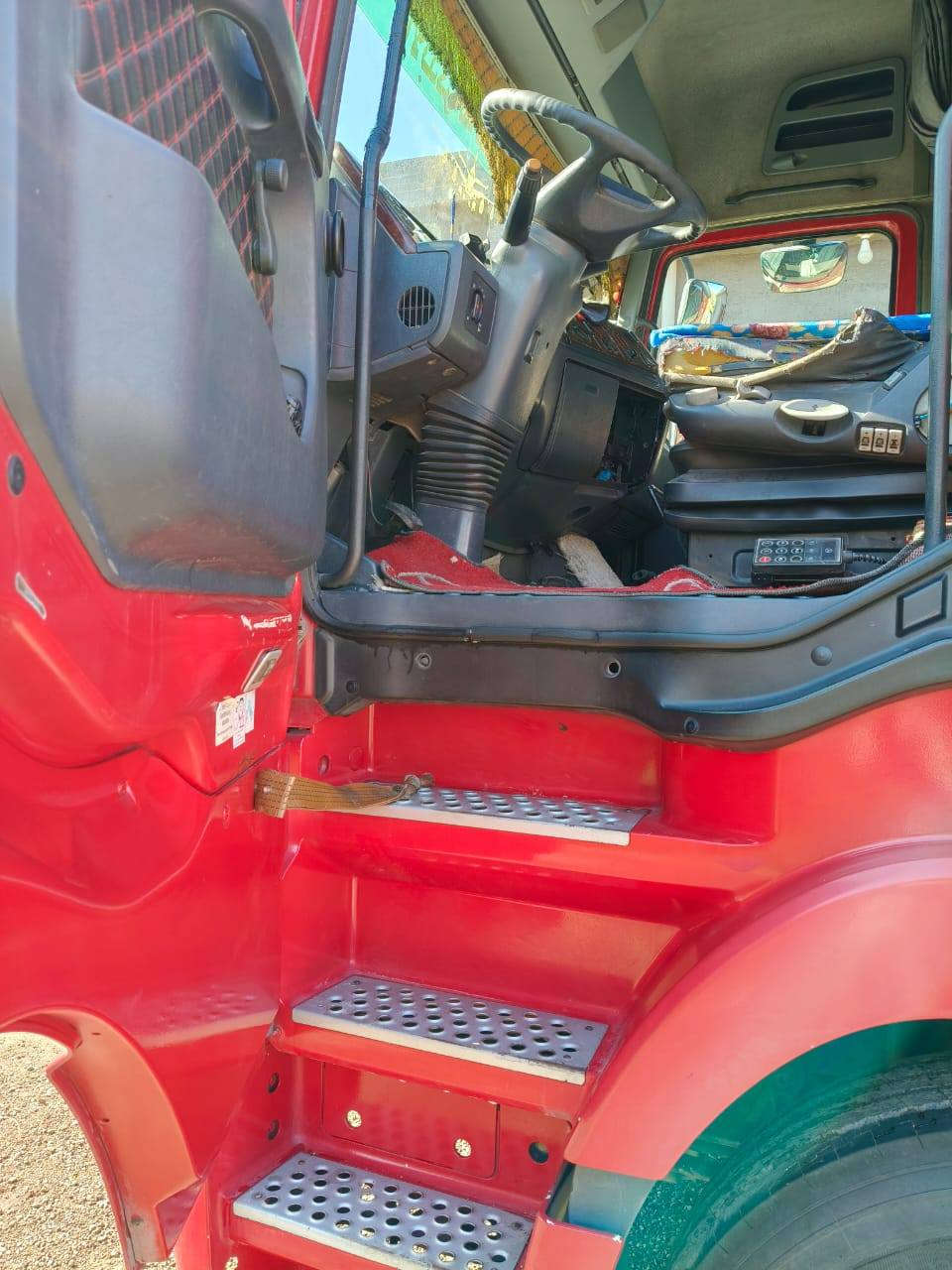 سلام عليكم البيع اكتروز مديل 2002 رقم انبار  جديد تحويل ثاني يوم  راس وعربانه حجم 1843 عربانه شاصي 16 مكفوله  3 سربس واحد 14 صيني طول 12 و نص  بغداد ابو غريب سعر 340 بيها مجال خوان اني مكلف بل نشر رقم صاحب سياره ***********. ***********
