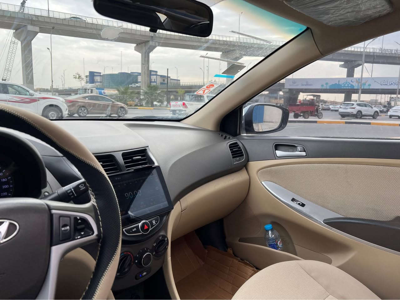 ﮼سلام،عليكم، 
  هونداي اكسنت   1/1 بـلو 
كفاله ضربه وتبديل عدة صبغ شبر بل باب الخلفي جوة 
مديل 2015 وارد خليجي ماشيه
 70كيلو متر  استعمال شخصي  
السعر 108 وبيه مجال 
مكينة حجم 1600 كفاله كسر كارتون 
رقم بصرة تحويل ثاني يوم سنويه 29
 موصفات 1/1 (+قيادة نضام ايلكو)
شاشه كامرة خلفية +شاير بل مري  
 ويل 17 كروم تخم كمل 
سلايت روف طكتين فتحة 
تحكم جهتين دوخل بيجي وعسلي كشتات مخملية 
تخم تاير جديد  حداديه 100/100 دهن جديد باتري جديد سيرفز جديد كواتم مكفولة 
السيارة نضيفه وجهزة من كلشي يعني اي نقص مابية الستفسار ***********
العنوان بصرة دور المحاربين قبل ملعب البلديات بشارع البصرة, العراق
